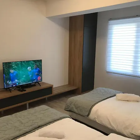 Apartament Race For Space *