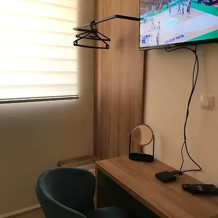 Apartament Race For Space