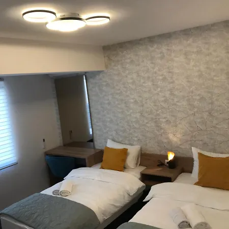 Race For Space Lägenhet