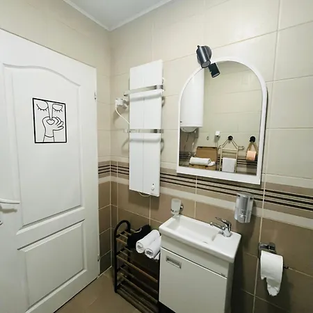 Race For Space شقة